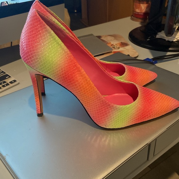 Danyah Pump Mix No. 6 Heels - Picture 4 of 5